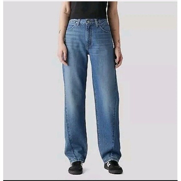 Levi's Women's Mid-Rise 94's Baggy Straight Leg Jeans -30" X31"  NWT - Picture 1 of 8